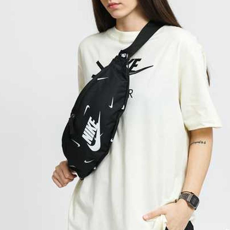 Nike Heritage Polyester Crossbody Bag, Sling Bag, Fanny Pack Regular Unisex Black Casual CV1082-010