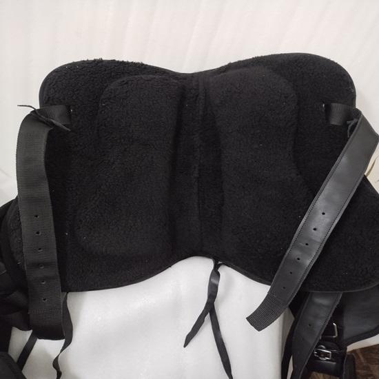 All Purpose-Treeless western Synthetic Saddle For Horses (Sizes: 14"-18")