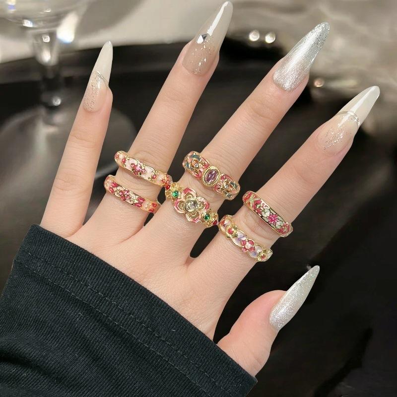 National Tide Style Enamel Color Dripping Oil Opening Ring, Sweet And Cool Retro Niche Temperament, Light Luxury, High-End Sense, Exquisite Ring.