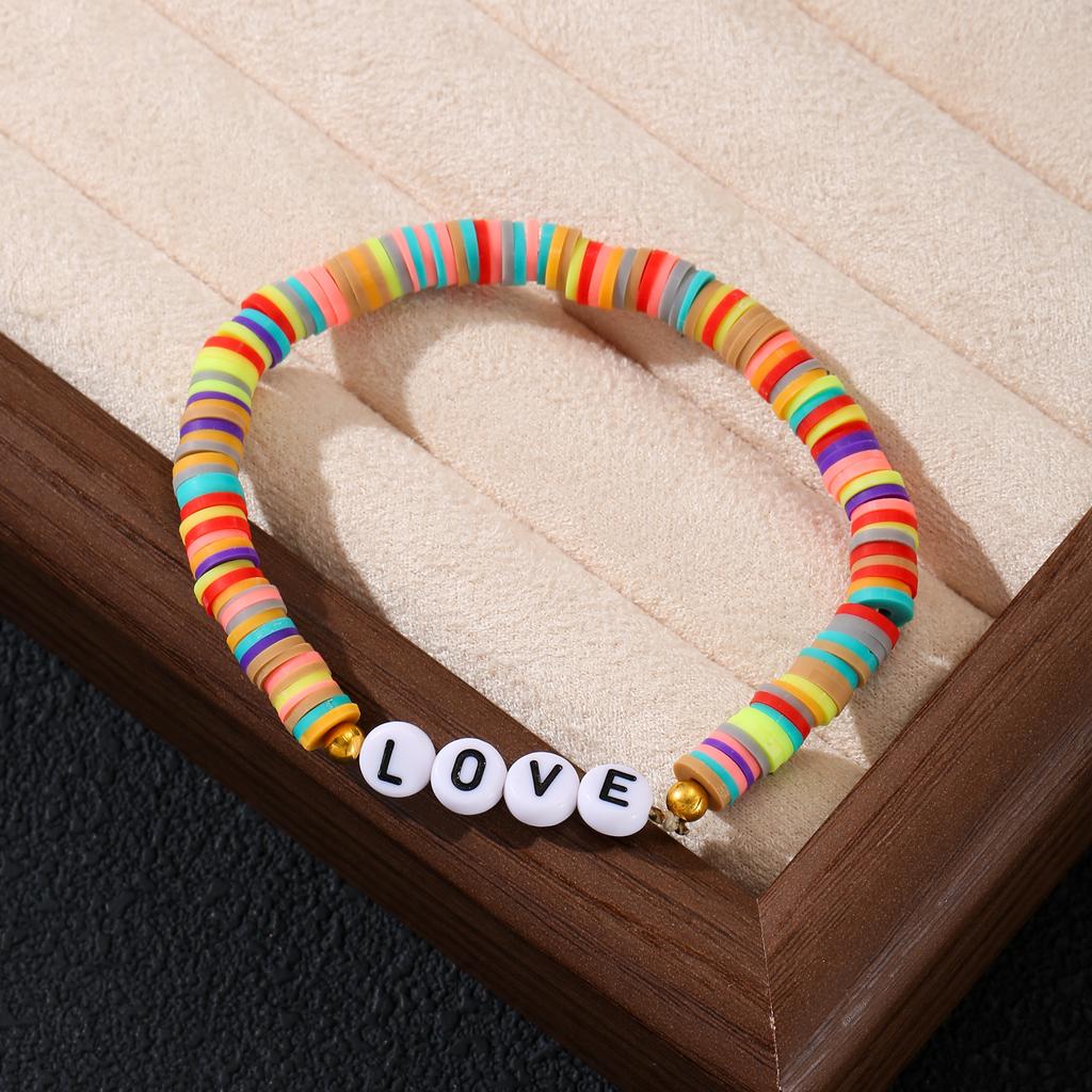 LOVE Letter Buntes Heishi Perlen Stretch Armband Set für Damen Y2K Boho Schmuck Geschenk