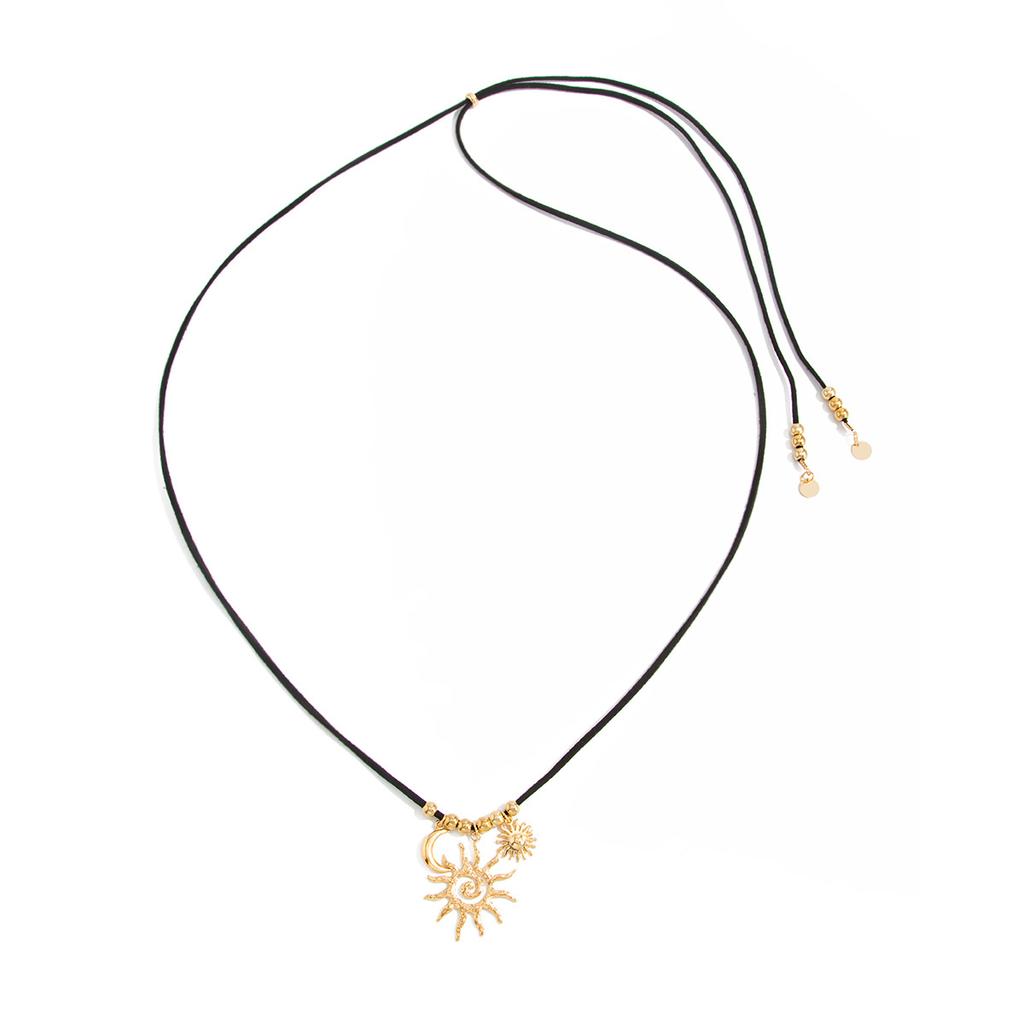 Fashion Hollow Sun Pendant Necklace, Ins Designer Adjustable Pull Clavicle Chain For Women