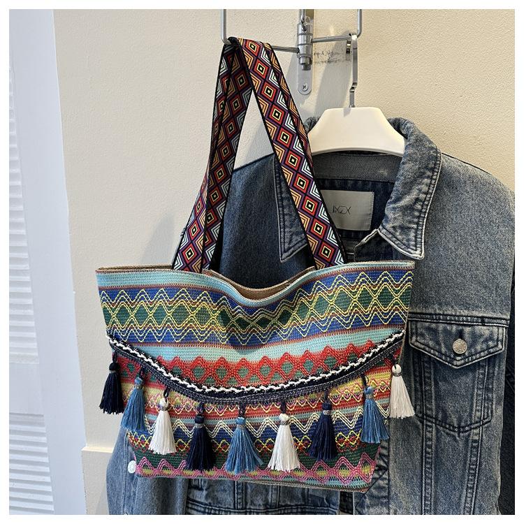 Shoulder Bag Women's Ethnic Style Large Capacity Popular Oblique Span New Niche Design Fashionable Versatile Woven Handbag Bag