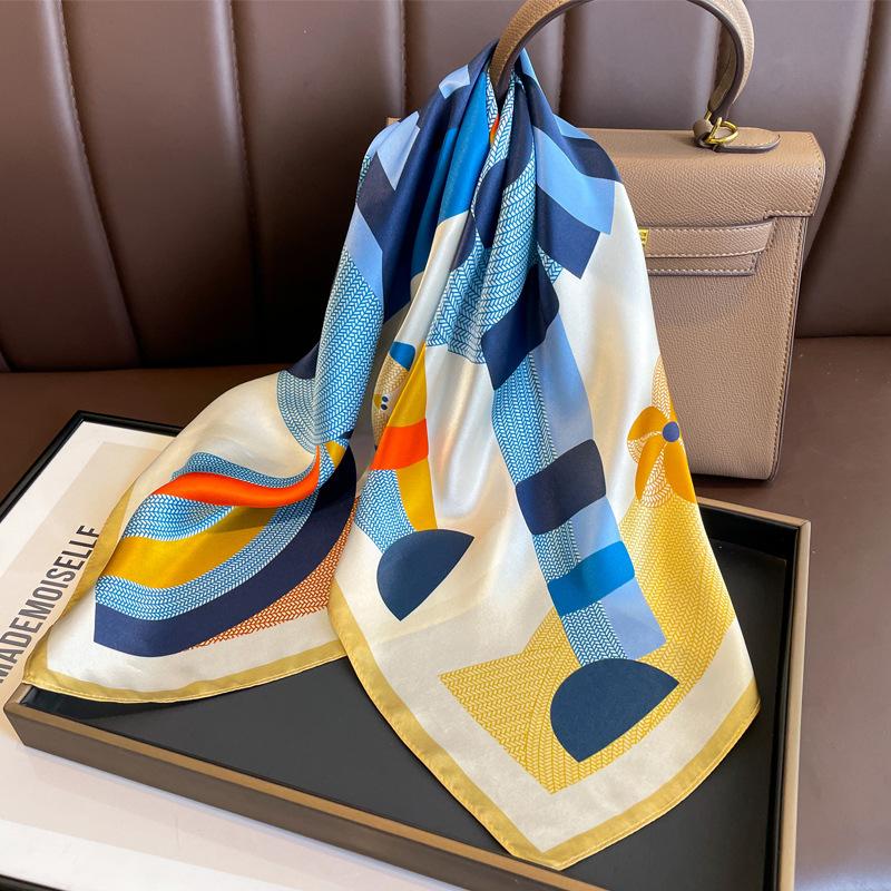 Xiaoxiangfeng rose silk scarf 100% silk 70 large square scarf mulberry silk women s spring and autumn scarf black and white shawl no specifications