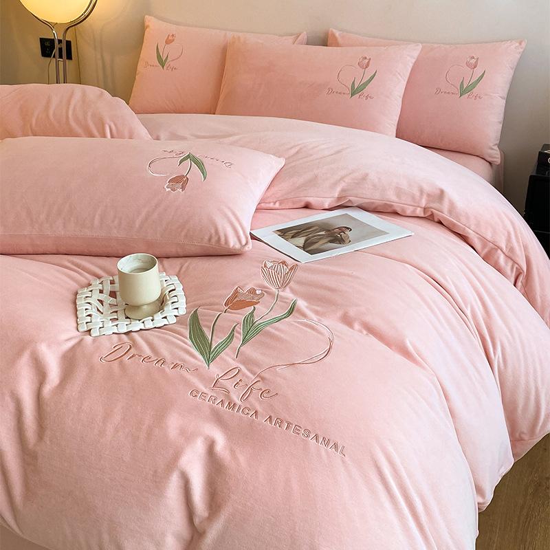 Thickened Milk Fleece Four-Piece Set, Coral Double-Sided Fleece Embroidered Crystal Fleece Quilt Cover, Bed Sheet, Bed Hat Three-Piece Set