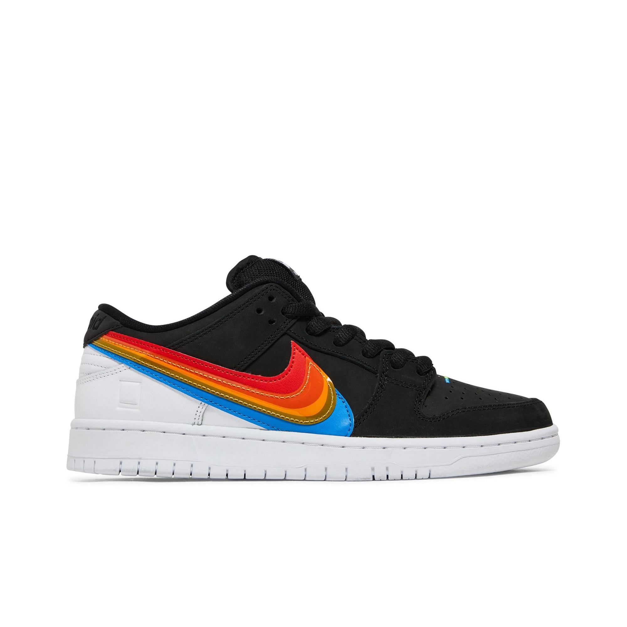 Nike Dunk Low SB (Unisex) Black