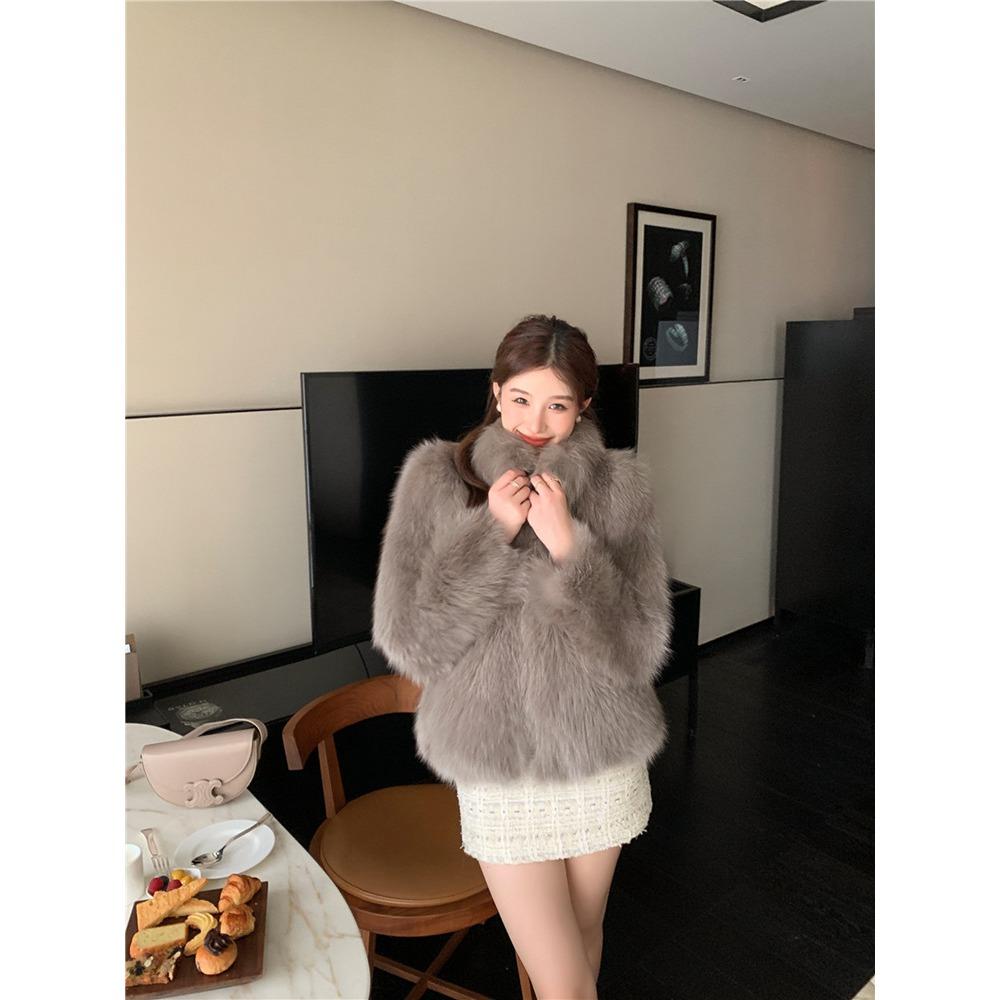 Autumn and Winter New Imitation Fox Fur Coat Fashionable Young Small Fragrant Temperament Warm Thickened Coat