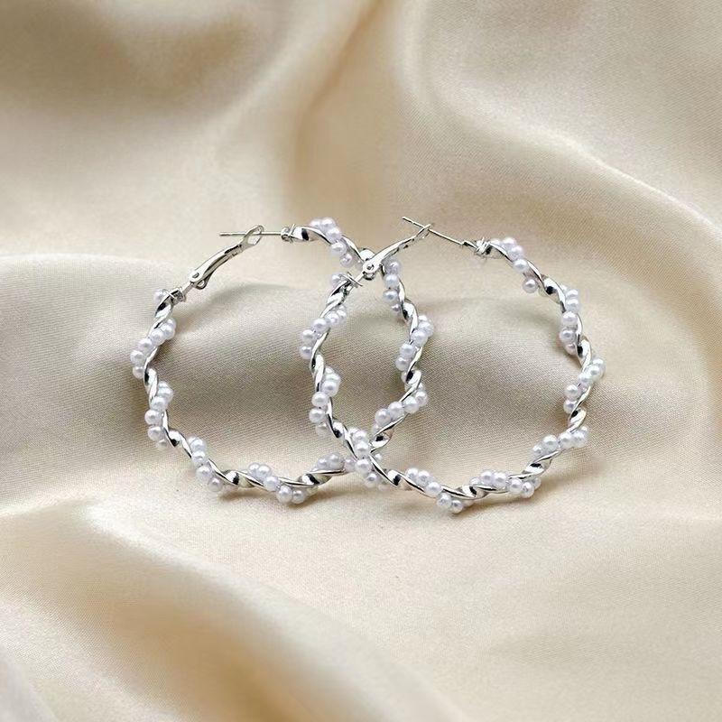 Heart Round Imitation Pearl Butterfly Leaf Tulip Flower Drop Earrings Women Wedding Geometry Jewelry Trend Creative Accessories