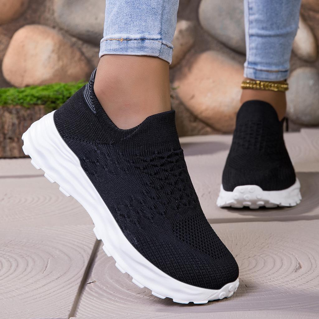New sports shoe size sports shoes casual versatile sports couple shoes flying woven men's and women's shoes