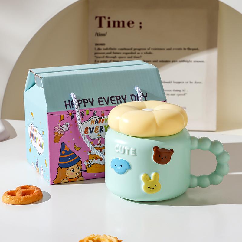Cute Ceramic Cup With Lid High Value Home Office Couple Water Cup Gift Box Creative Souvenir