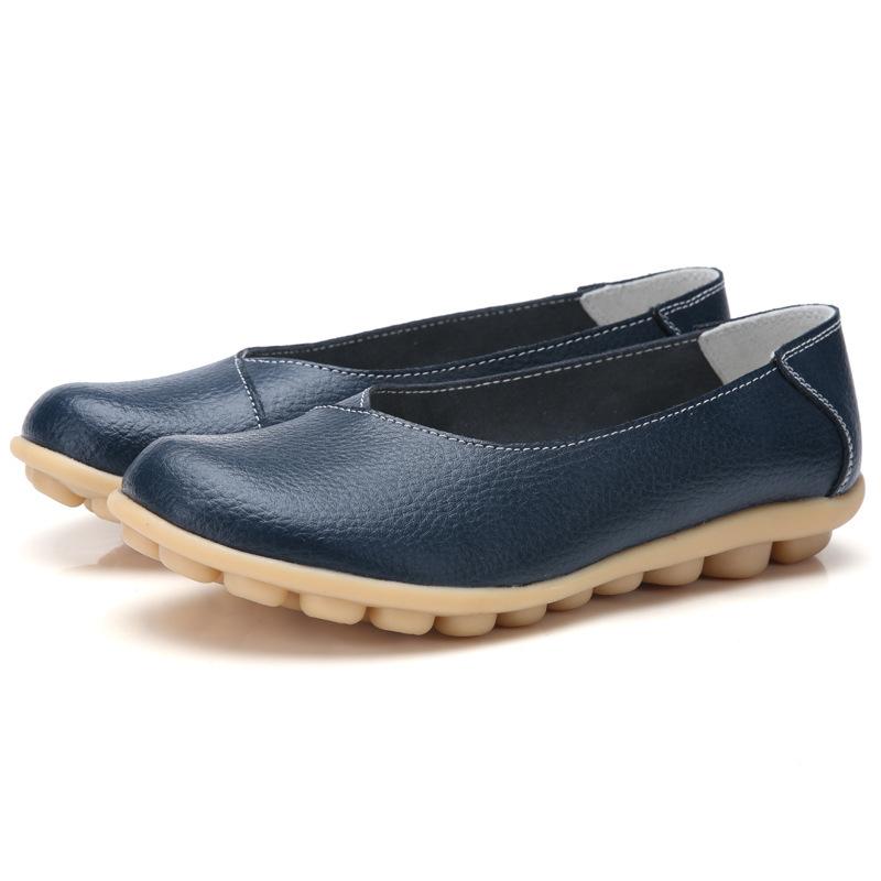 Autumn and winter cowhide Doudou shoes women's large size mother shoes flat-soled maternity shoes beef tendon soft sole 35-44