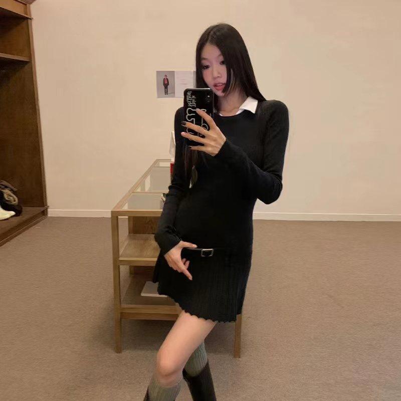 

Платье-двойка графитово-серого цвета в студенческом стиле с воротником-стойкой и узкой плиссированной юбкой S with Belt графитово-серый