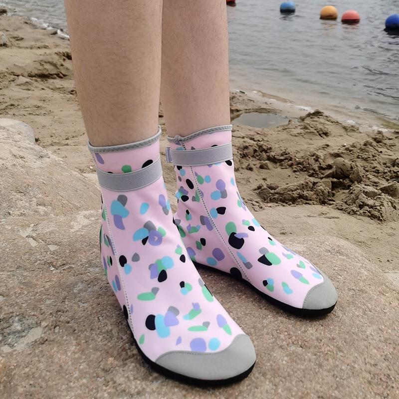 Kids Beach Shoes Summer Water Socks Soft Sole Anti-Cut Anti-Slip High Top Long Tube Swim Shoes For Babies Ideal For Beach And River Activities