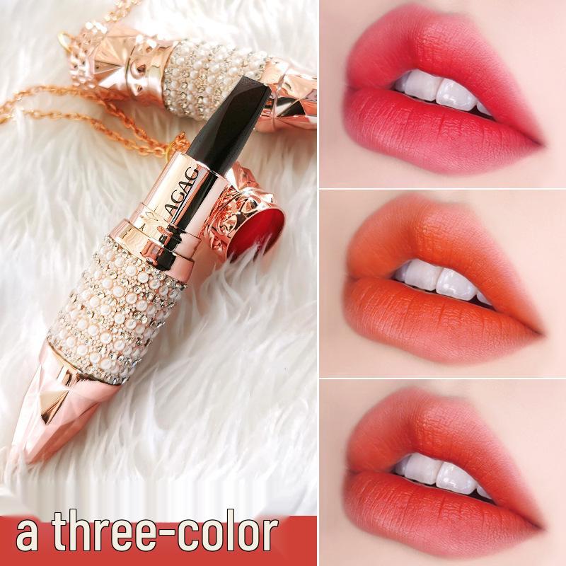 Queen Scepter Black Lipstick – Three-Color Matte, Long-Lasting & No Smudge.