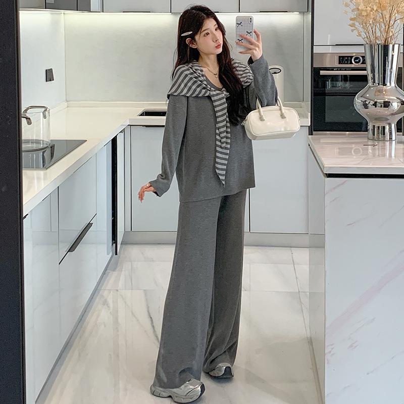 2026 Early Spring Lazy Style V-neck Top & Wide-leg Pants Two-Piece Minimalist Suit Medium
