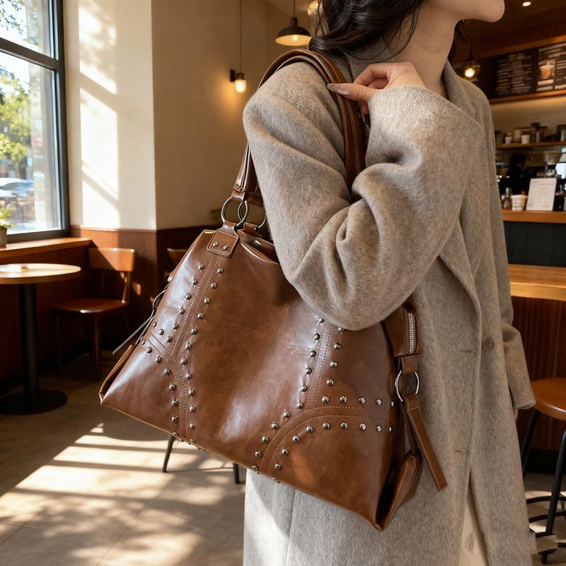 Vintage Large Capacity Rivet Tote Bag Women's Handbag Shoulder Bag