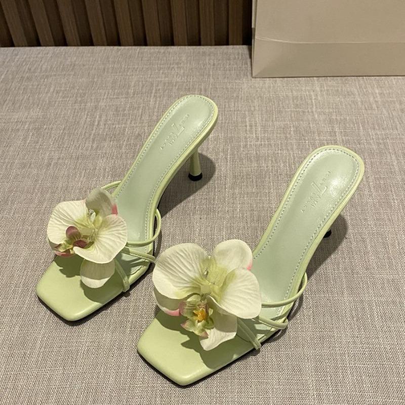 Flower Decoration Women Slippers Hawaiian Bohemian Vacation Style Women High Heel Slippers Square Head Open-toed Slippers Slides