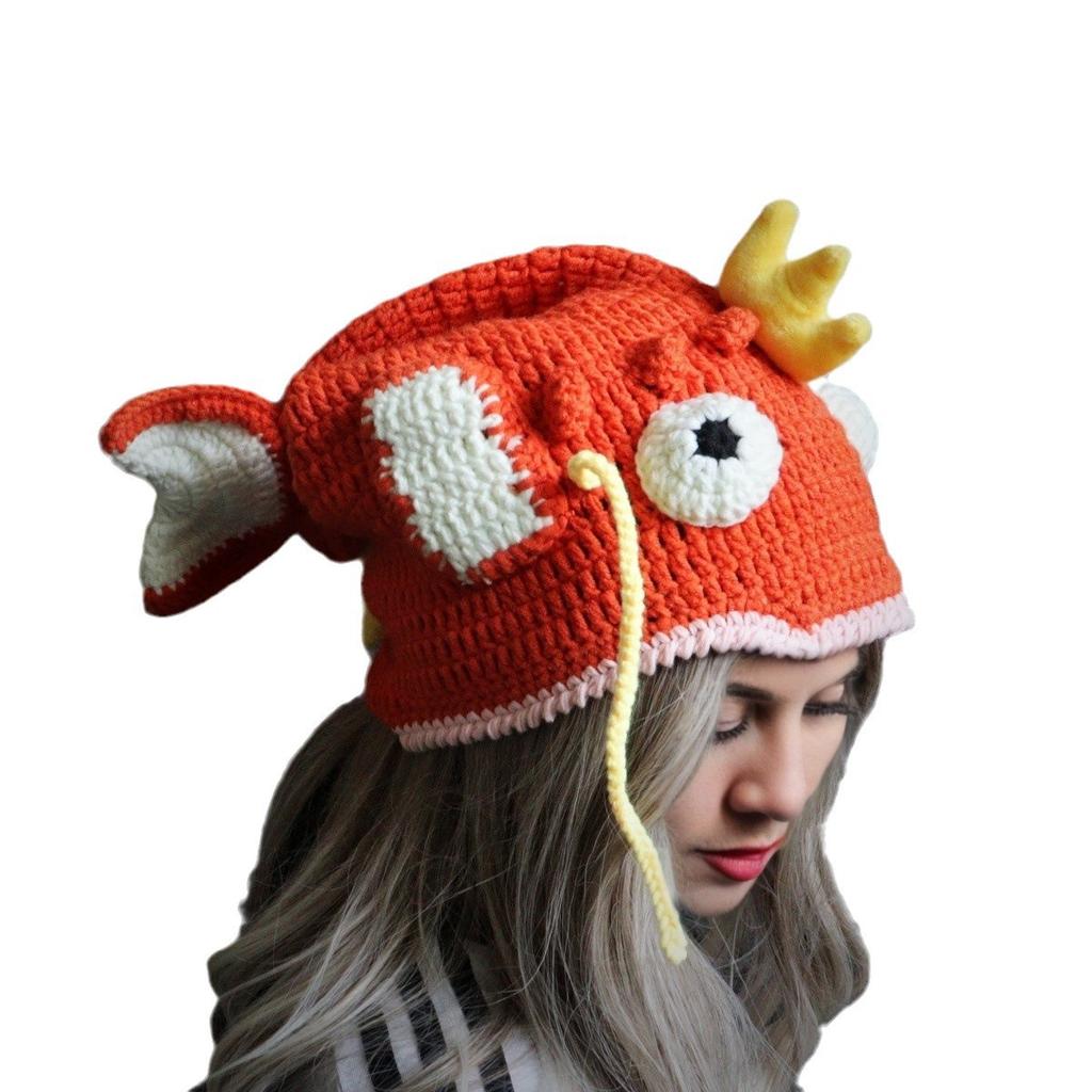 Ladies cute little goldfish hat crochet wool hat ugly cute clownfish cartoon hat autumn and winter warm funny hat