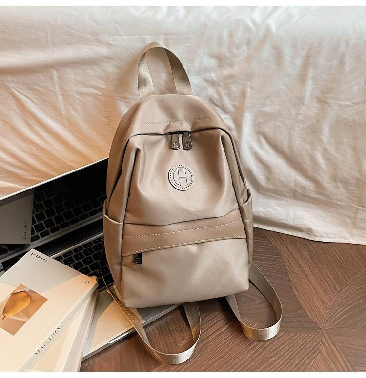 Schoolbag high-value women's backpack new lightweight travel nylon women's bag simple commute to work small backpack