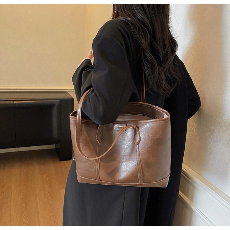 Large capacity bag women's new casual versatile shoulder bag fashion college bag commuter tote bag