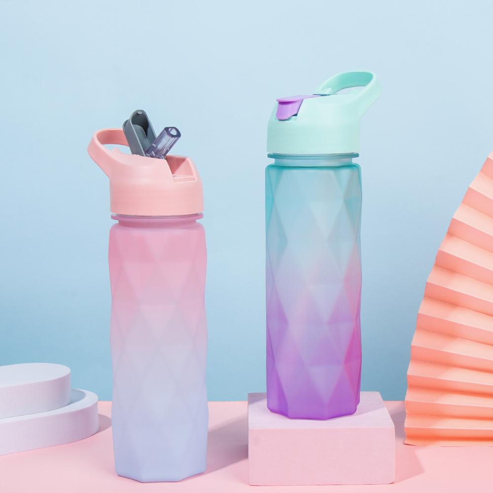 600/750ml Gradient Water Bottle Large Capacity Portable Outdoor Sport Fashion Drinking Plastic Bottles BPA Free Eco-Friendly