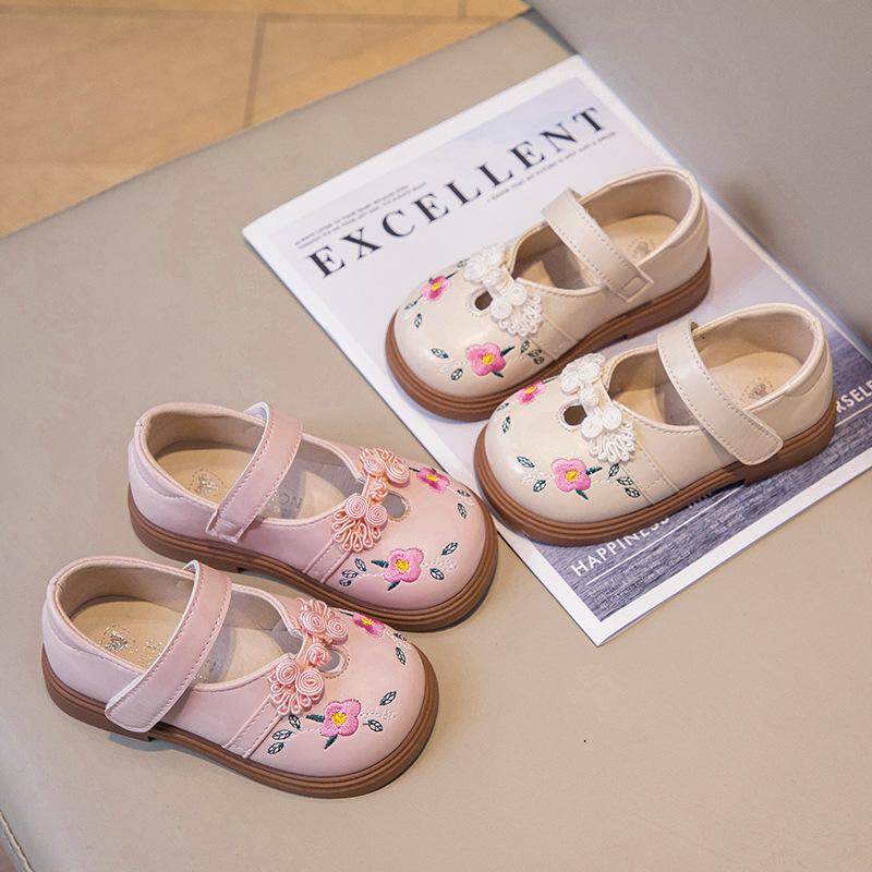 Wiosenne nowe dziecięce buty skórzane modne dziewczęce buty skórzane haftowane buty księżniczki buty dla dziewczynki na miękkiej podeszwie dziecięce buty pojedyncze