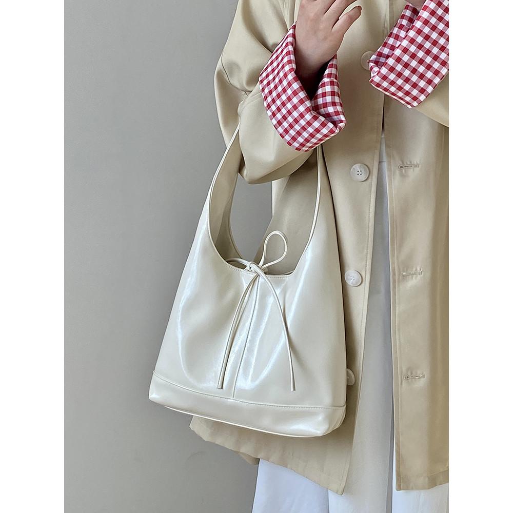 IELGY Female Bag Korean Version Bowknot Large Capacity Tote Bag Portable Shoulder