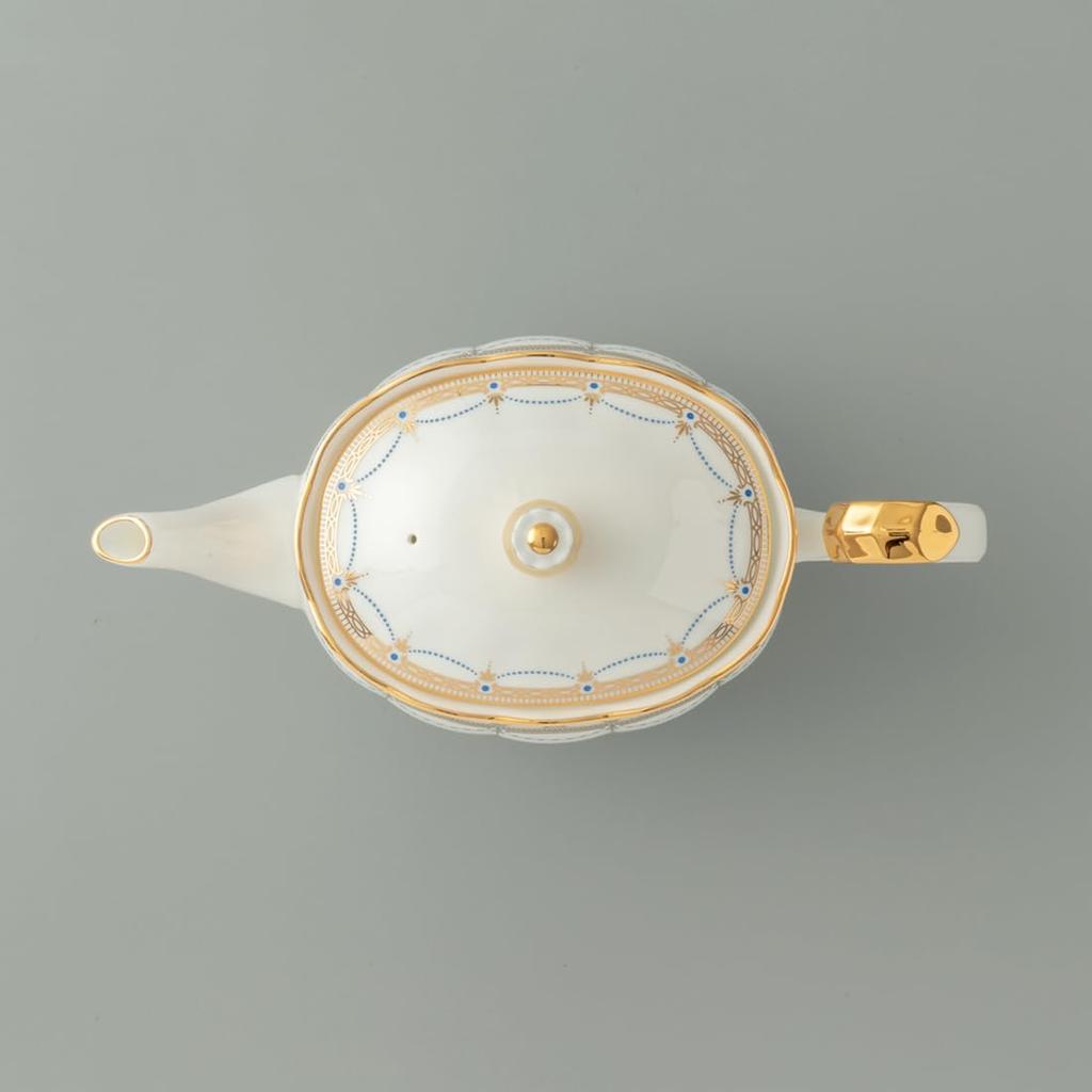 NARUMI Prima Donna Teapot, 790cc, Gold, Stylish, Made in Japan, Gorgeous, Elegant Porcelain, Gift Boxed, 52476-4206