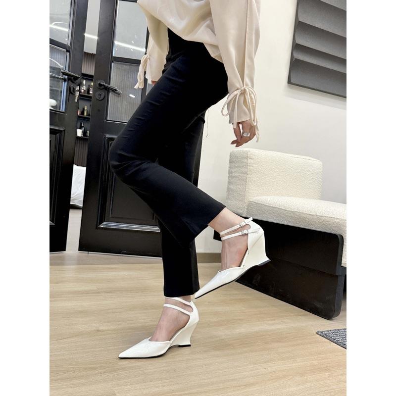 2025 spring and autumn new fashion versatile haute couture niche wedge heel pointed high heel shoes