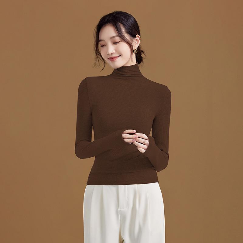 Women's High-Neck Slim-Fit Long-Sleeved Top: Stylish & Comfortable for Spring/Autumn.