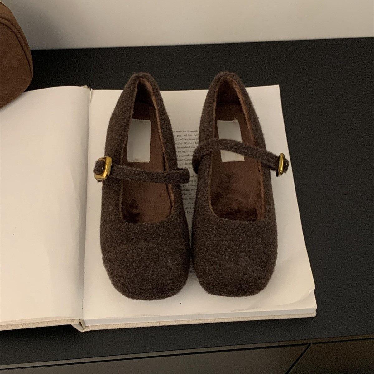 

Туфли Мао Мао, женская одежда, новые французские ретро туфли-лодочки с круглой головкой от Mary Jane из бархата и хлопка на плоской подошве на осень и зиму 40 темно-коричневого