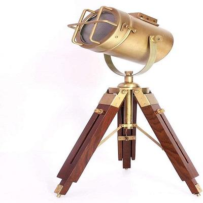 Lampy – Stolní lampy