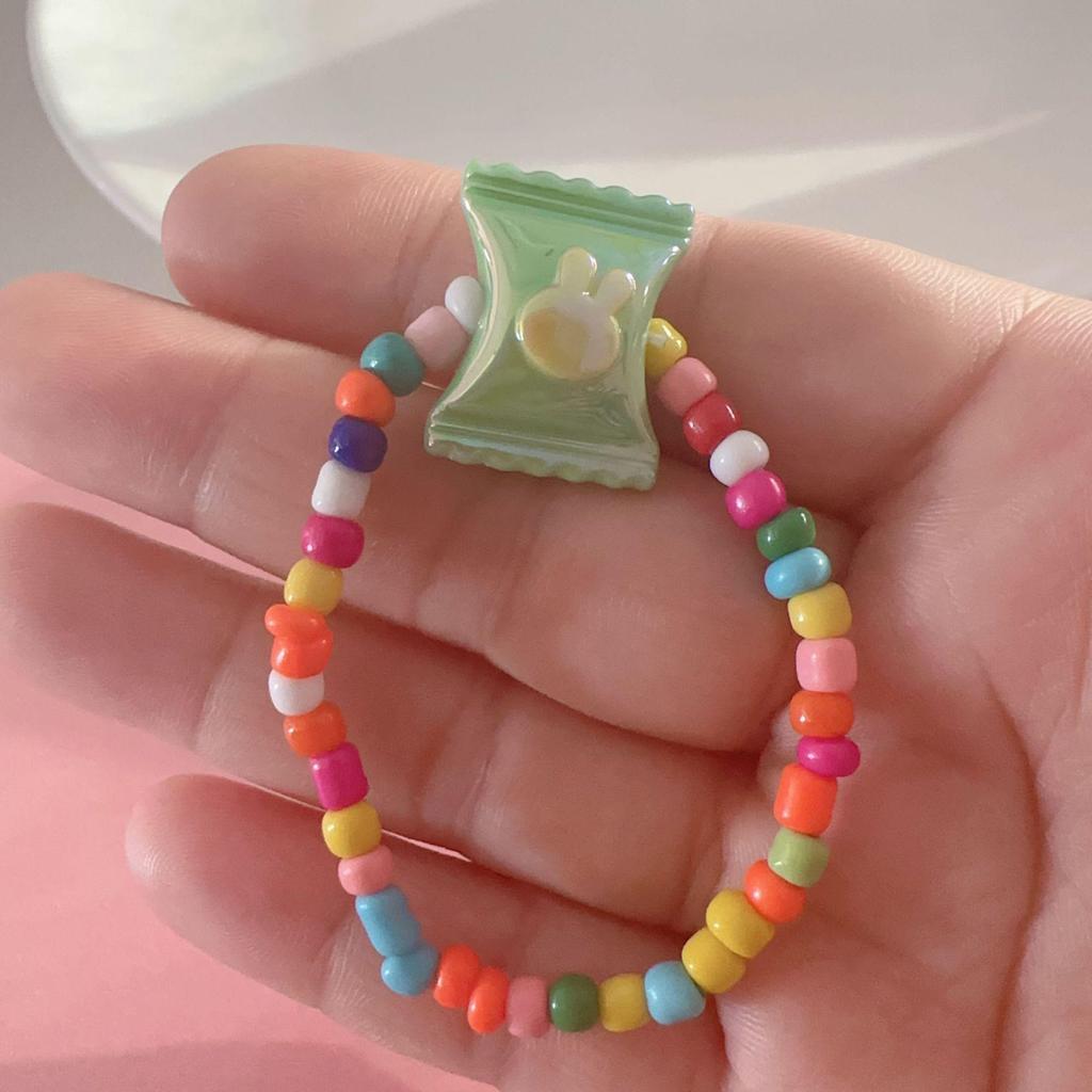 Barevný korálkový náramek s kreslenou princeznou pro děti - roztomilý, kreativní design s cukrovinkami