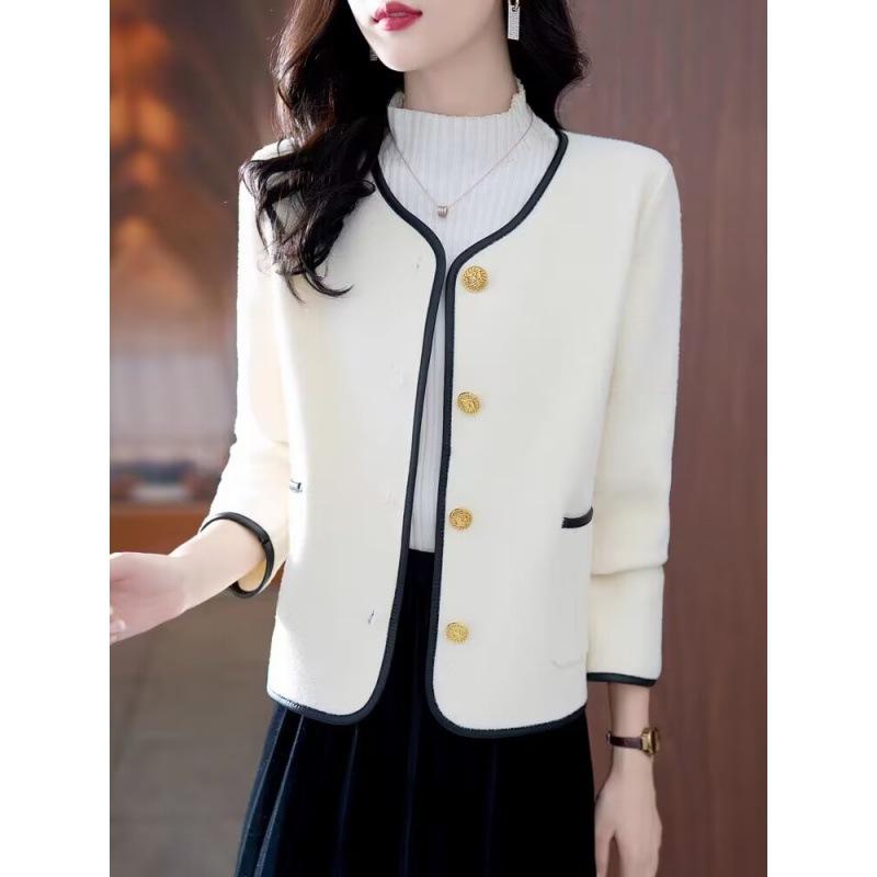 

Autumn and winter coat fashionable new heavy industry metal buckle women s woolen cardigan white top women one size fits all білий