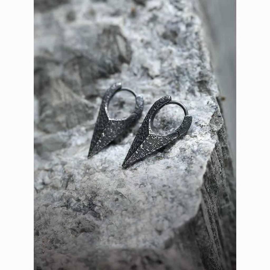 'Discipline' Geometric Hoop Earrings for Men, Original Niche Design, Retro Dark Style Plain Hoops