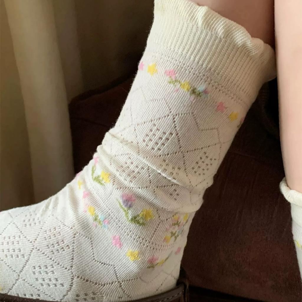 Retro Floral Socks with Children's Hollowed-out Mesh Pattern, Transparent and Soft Mid-length Pile Socks