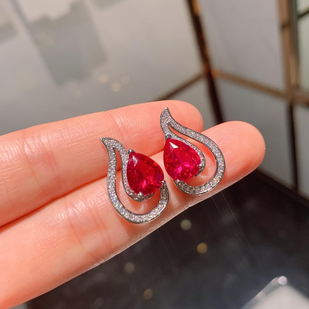 Jewelry Color Treasure Simulation Pigeon Blood Red Treasure Jewelry Set Stud Earrings Main Stone 8 * 10 Pendant Necklace 10 * 14