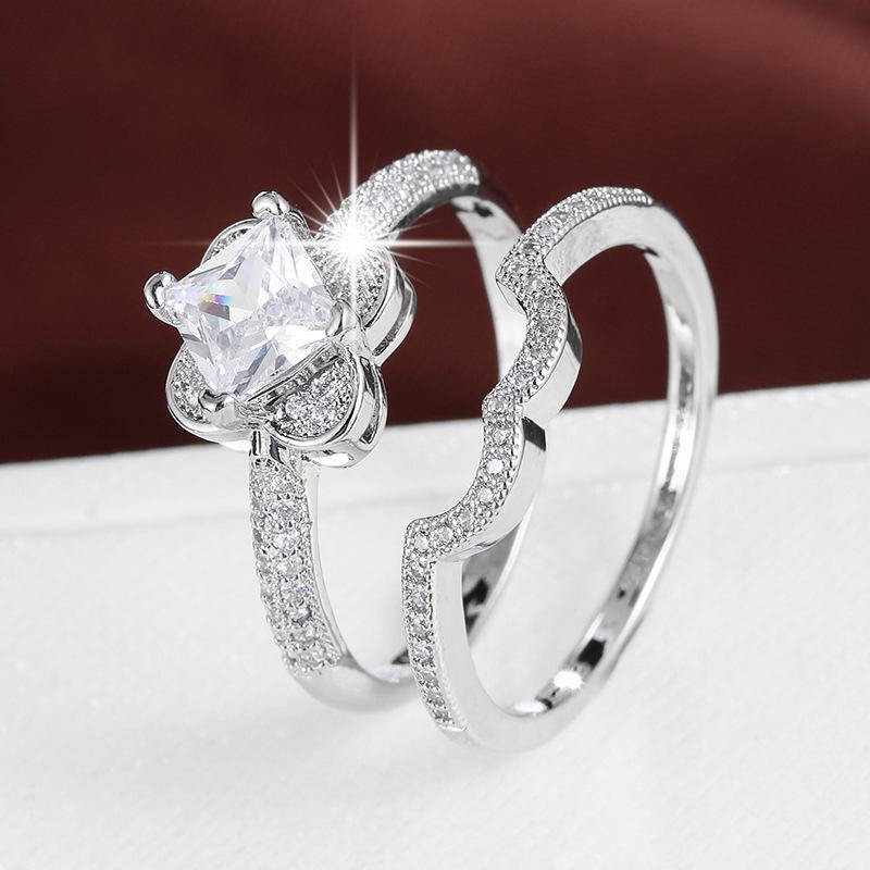 Trendy Four-Leaf Clover Zircon Ring Set: Elegant, Versatile Women's Stacking Rings