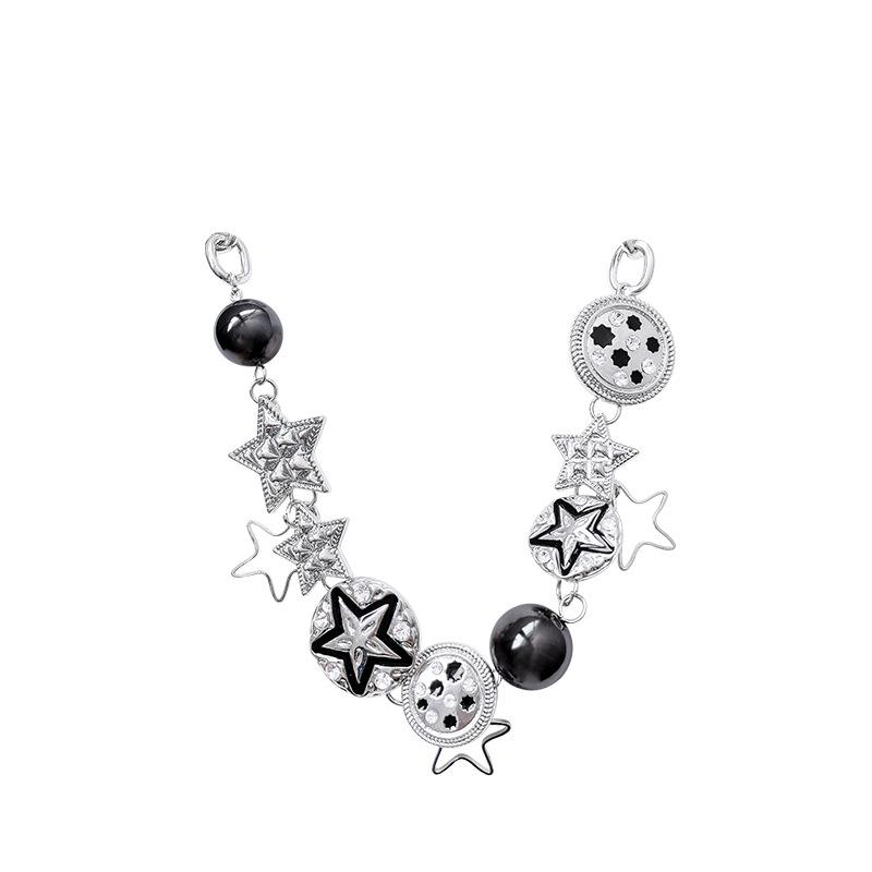 Colar Feminino Japonês-Coreano Hip-Hop Clavícula: Luxuoso, Estrelado, Design de Diamantes Completos