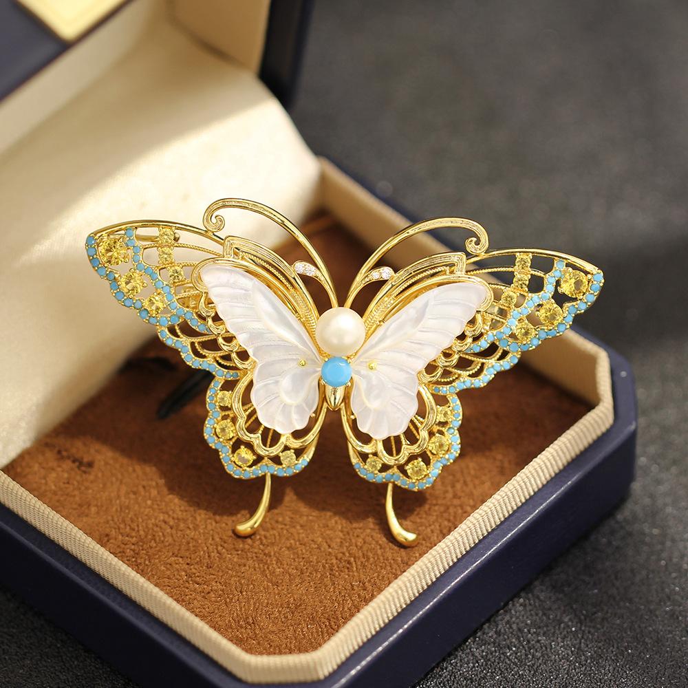 Light Luxury High-end Blue Zircon Inlaid Stone Butterfly Brooch Temperament Natural Fritillary Pearl Wings Insect Pin Female