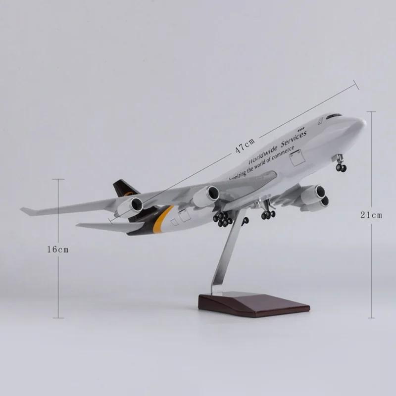 1/150 Scale B747 UPS Aircraft Model Civil Aviation Cargo Resin Diecast Airplanes W Light and Wheel for Collection Display