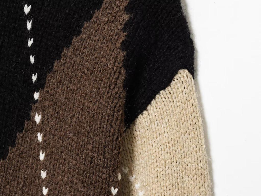 European Plaid Color Block Round Neck Sweater - Lazy Style
