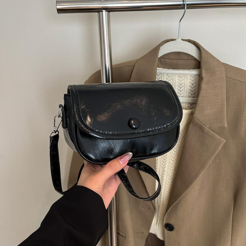 

Летняя новая однотонная повседневная универсальная легкая практичная сумка через плечо-мессенджер, красивая свежая сумка чёрный