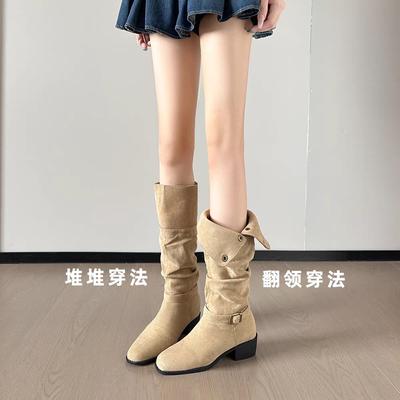 The Inner Height of the Small Man Increases, But the Mid-knee Boots, the New Two-wear Stacking Boots In the Autumn and Winter of 2025, and the Pleat