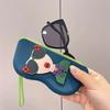 Portable Waterproof Drop-Resistant Silicone Glasses Case Easy To Store Equipped with Hanging Handle Suitable for Travel