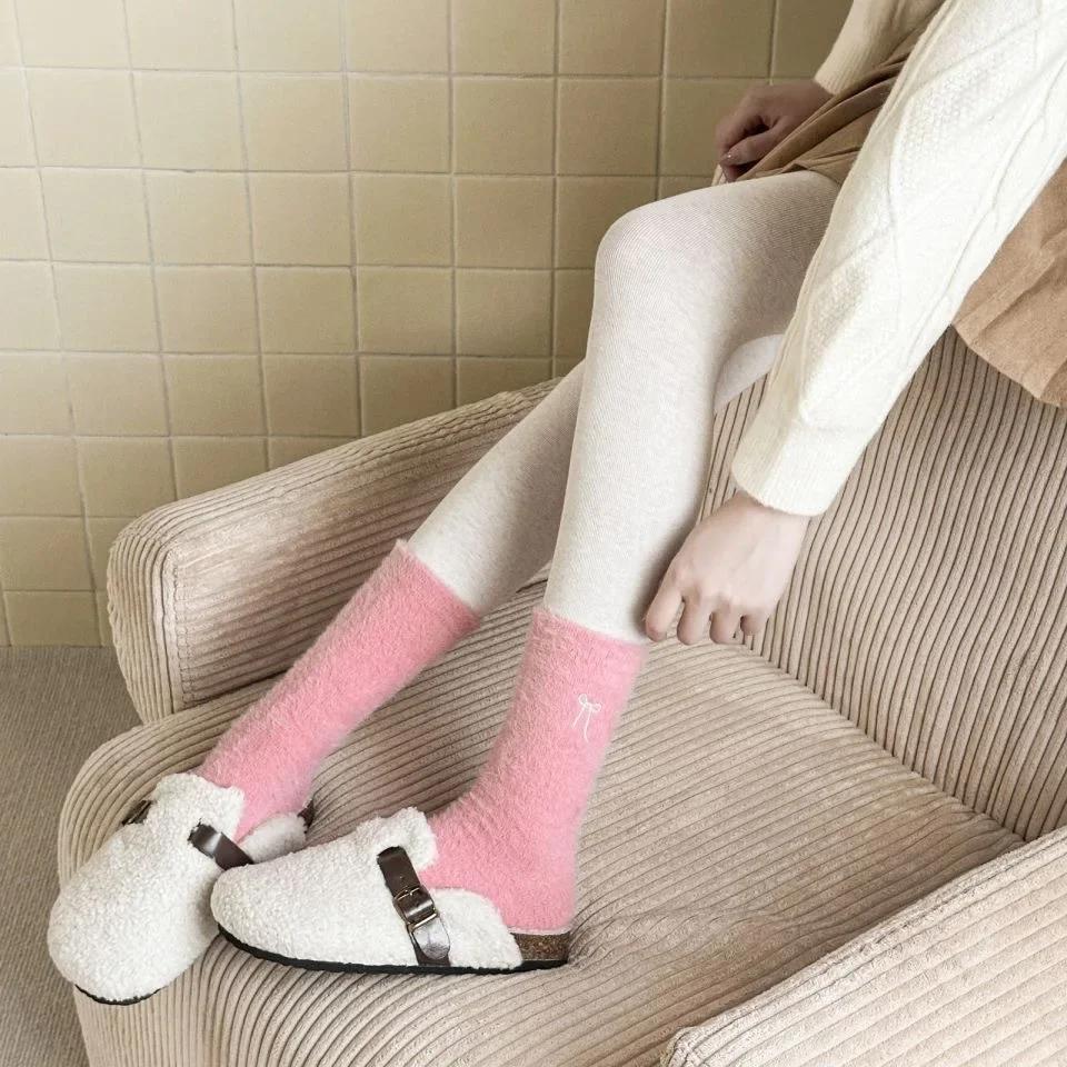 

Autumn Winter Fleece Bow-Tie Plush Socks Woman Cute Sweet Mid-Calf Socks Thickened Warm Home Sleep Short Socks for GirlsNon-slip One Size
