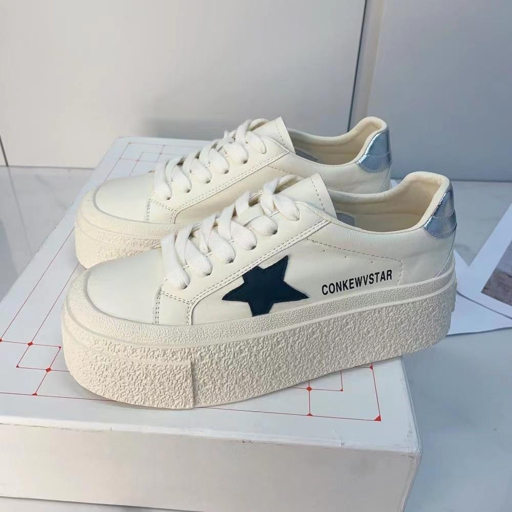2024 Весна Новые толстые подошвы универсальные белые туфли Star Повседневная мода Спортивные скейтборд обувь Мягкие и удобные одинарные туфли для женщин 35 чёрный 4729₽