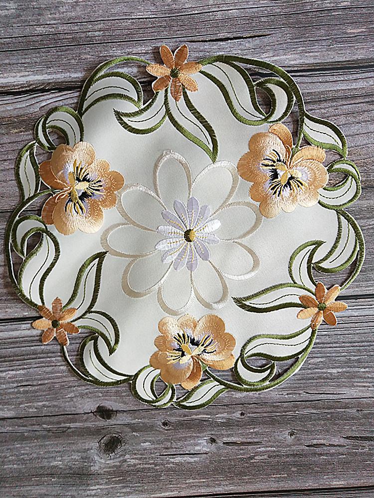 

Новые супер цветы полые вышитые подставки под чашки кружки для чая кастрюли подставка под кухонный обеденный стол кружевная салфетка свадебная подставка для напитков Round 28CM&Round