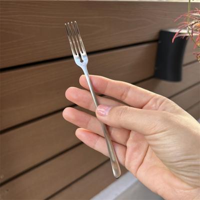 Čtyřzubá jídelní vidlička Dlouhá rukojeť Ovocné vidličky Jedinečná nerezová dezertní vidlička Restaurace