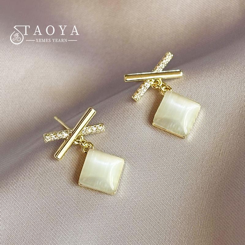 

New Design Geometry Metal Cross Block Cat s Eye Stone Pendant Earrings Luxury Ear Accessories for Women in 2026 Fashion Jewelry
