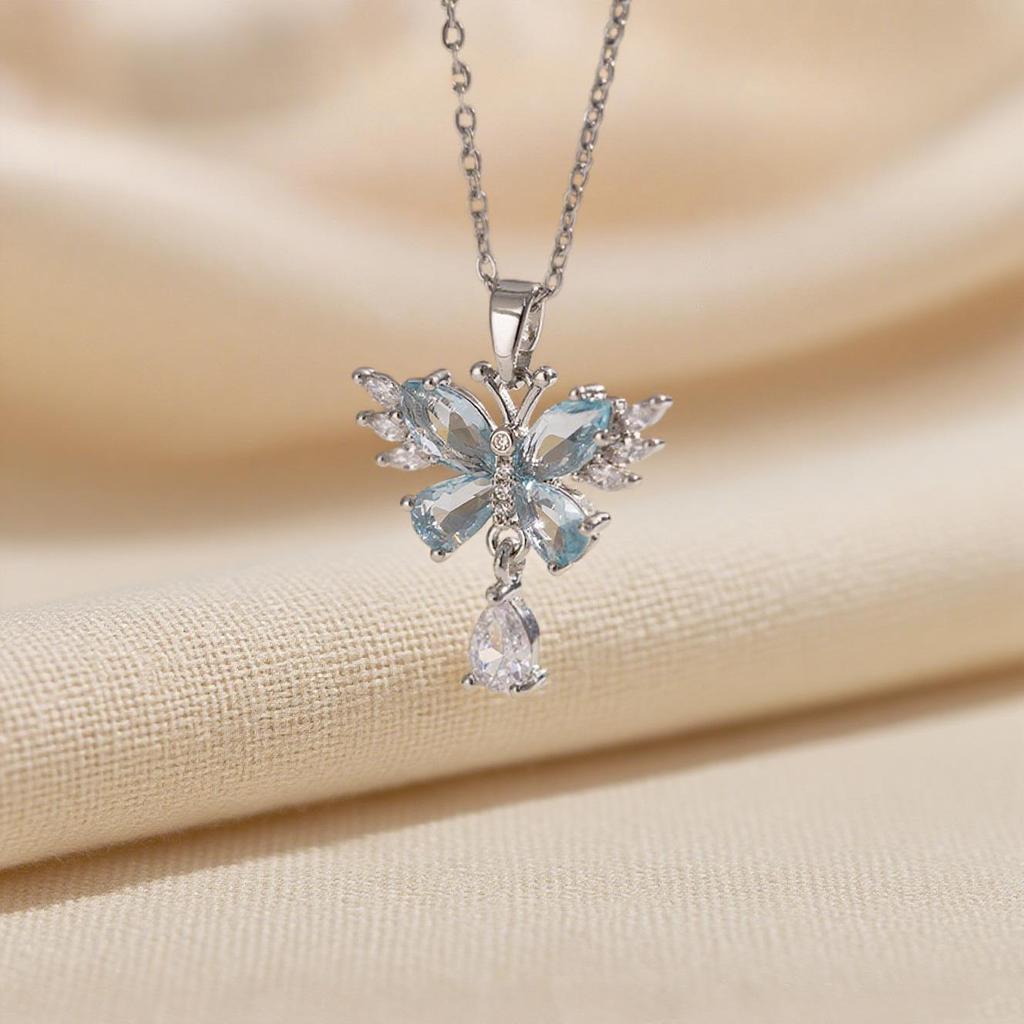 Elegant Light Luxury Zircon Necklace for Women - Gold-Plated, Simple Clavicle Chain